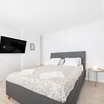 Guest house Olala Oriente Suites C Lisbon